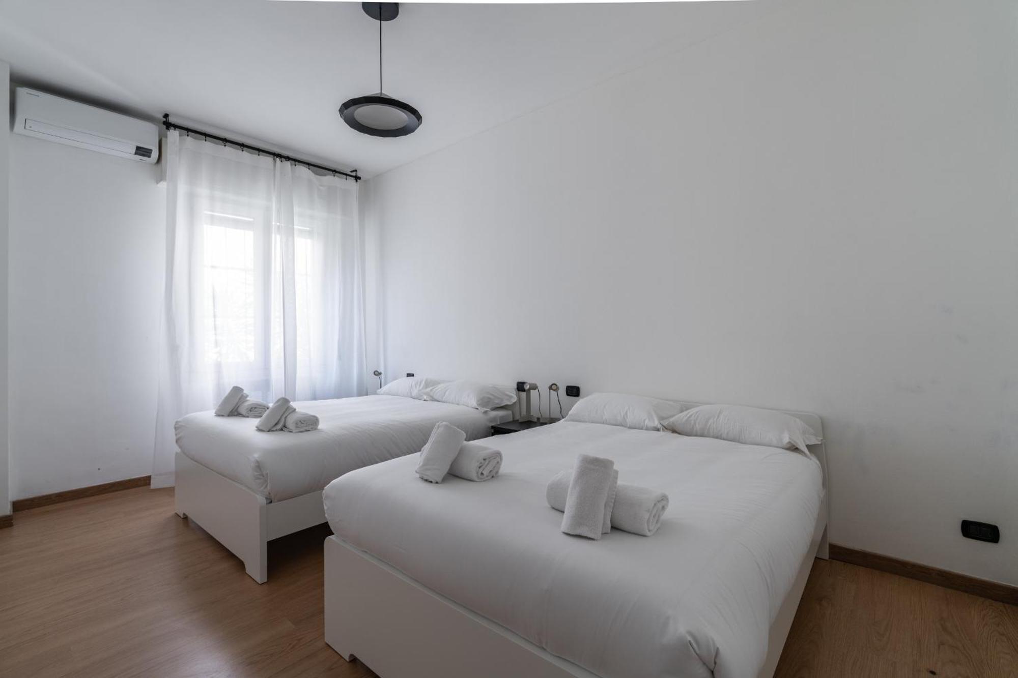 Apartment Maciachini Milan